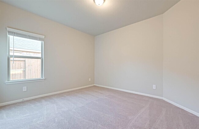 Building Photo - 983 Golden Willow Ln