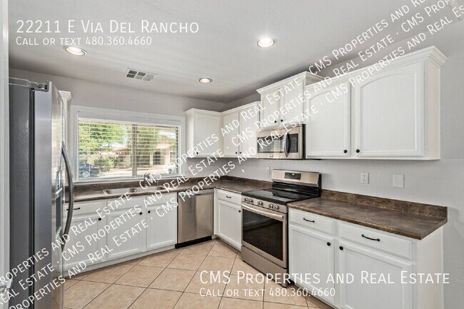 Building Photo - 22211 E Via del Rancho