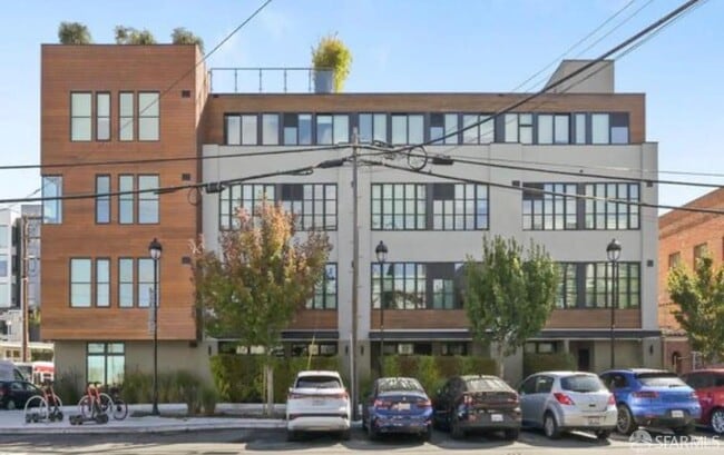 Building Photo - 901 Tennessee St