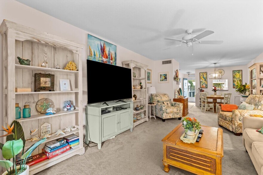 Building Photo - 2929 SE Ocean Blvd