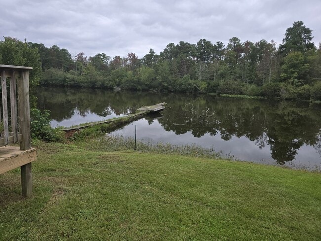 Building Photo - Waterfront, 2Bed, 2Bath, Minutes From 17 N