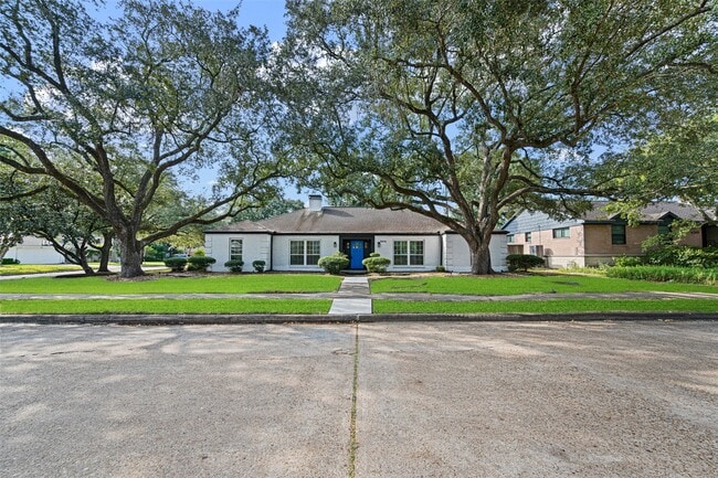 Building Photo - 5315 Rutherglenn Dr