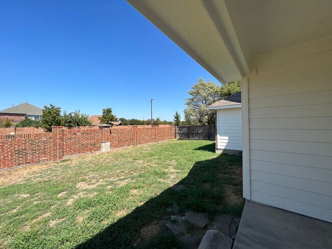 Building Photo - 1141 Nickerson Ln