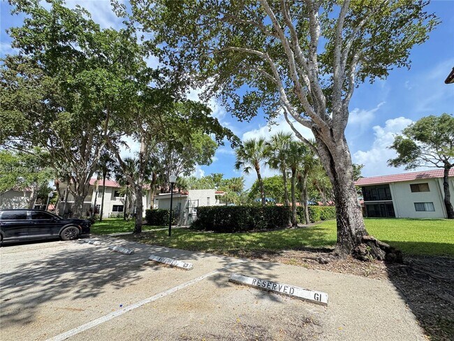 Building Photo - 16215 Saddle Club Rd