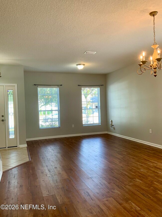 Building Photo - 121 Mahogany Bay Dr