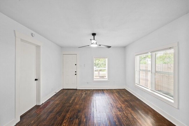 Building Photo - 4208 Delhi St