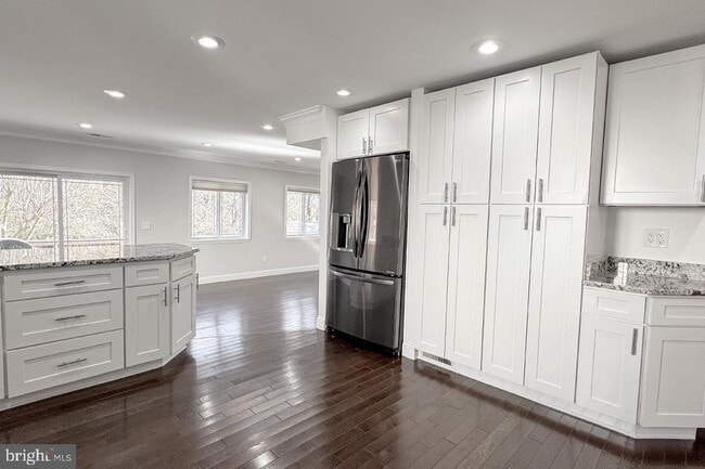 Building Photo - 2809 Bolling Rd