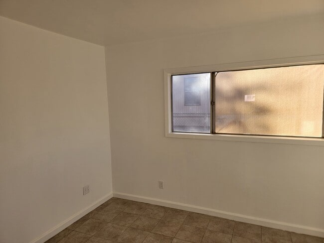 Building Photo - 1 Bedroom House in Bullhead City