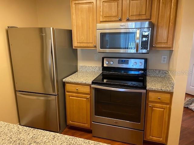 Building Photo - 5552 Bentgrass Dr