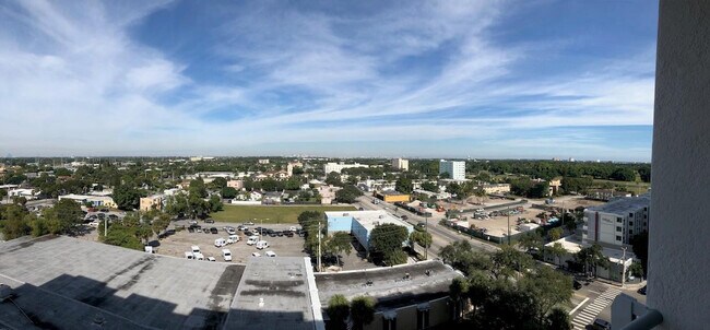 Building Photo - 1830 Radius Dr