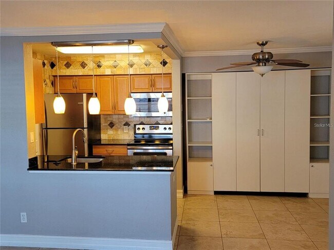 Building Photo - 3305 Haviland Ct