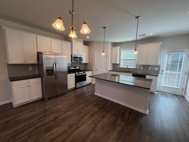 Building Photo - 311 Mahone Dr