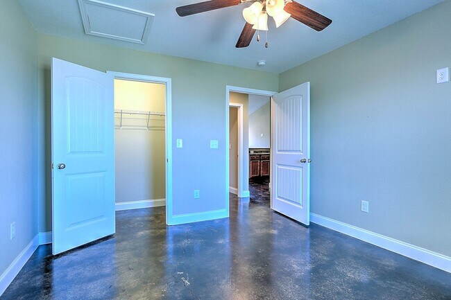 Building Photo - 52 Sutter Pl