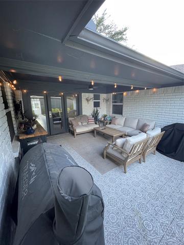 Building Photo - 3002 Canyon Brook Dr