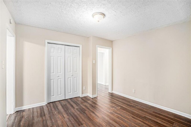 Building Photo - 226 Collum St NW