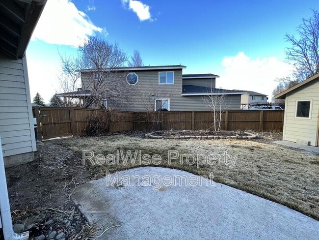 Building Photo - 1312 NE Tucson Way