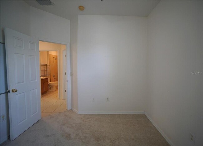 Building Photo - 1112 Nashville Dr