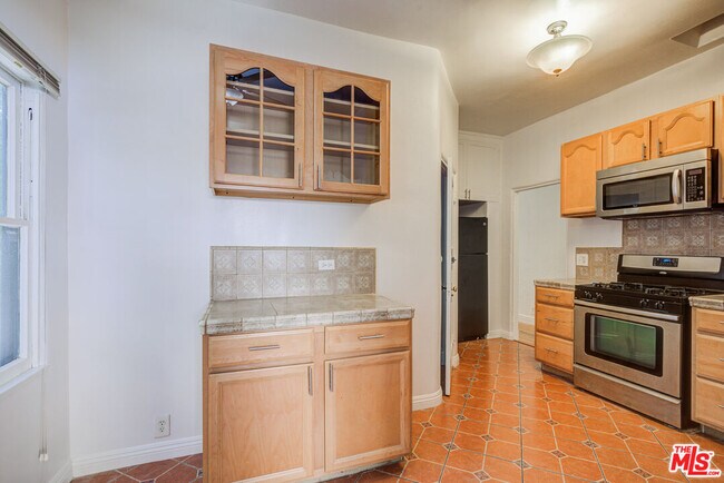 Building Photo - 4427 Finley Ave