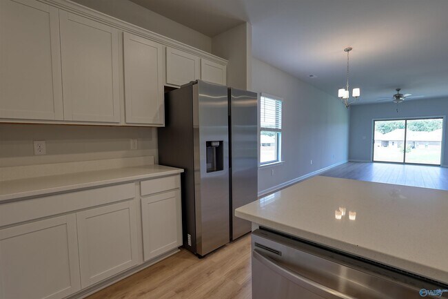 Building Photo - 14440 Mountain Strm Dr