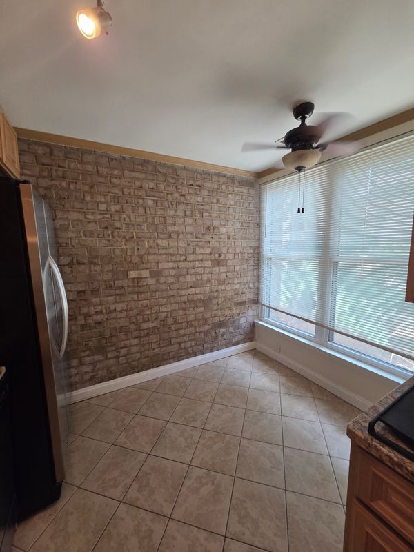 Building Photo - 3329 Huntley Sq Dr
