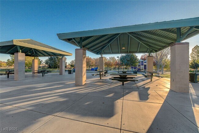 Building Photo - 10249 Wisteria Hills Ct
