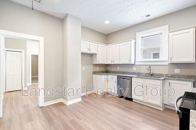 Building Photo - 4013 S 2nd St