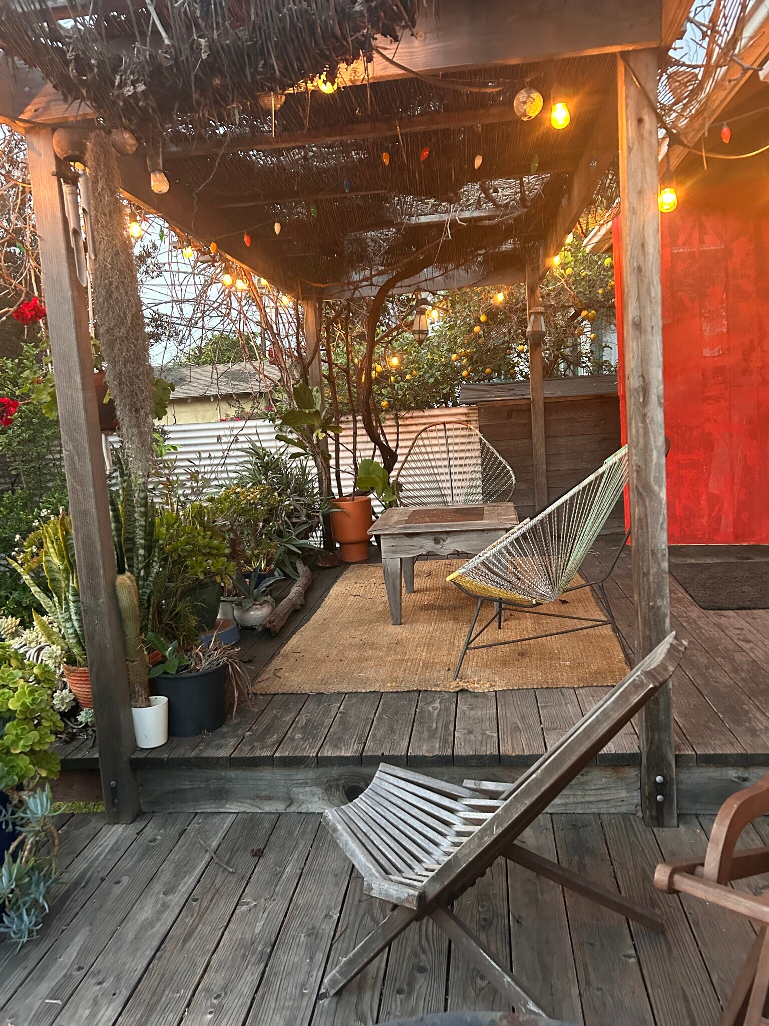 Building Photo - 4717 S Van Ness Ave