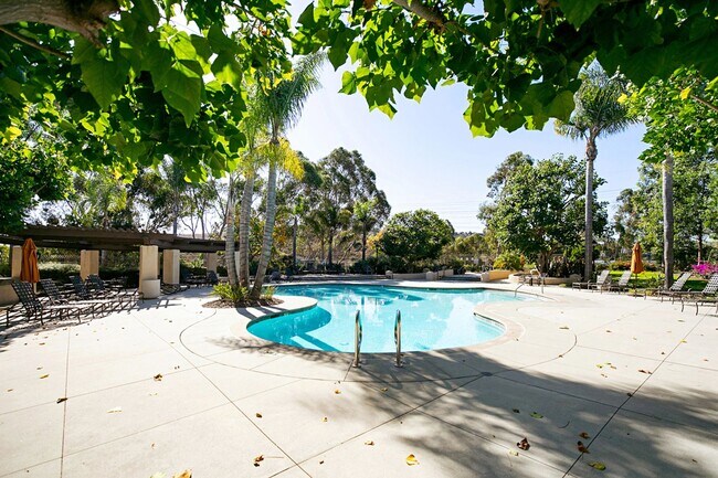 Building Photo - Stunning 5-Bedroom Pool Home in Talega – Luxury Living in San Clemente