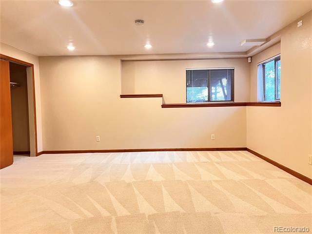 Building Photo - 9937 Spring Hill Ln