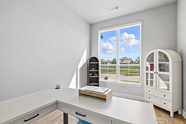 Building Photo - 2016 Strolling Wy