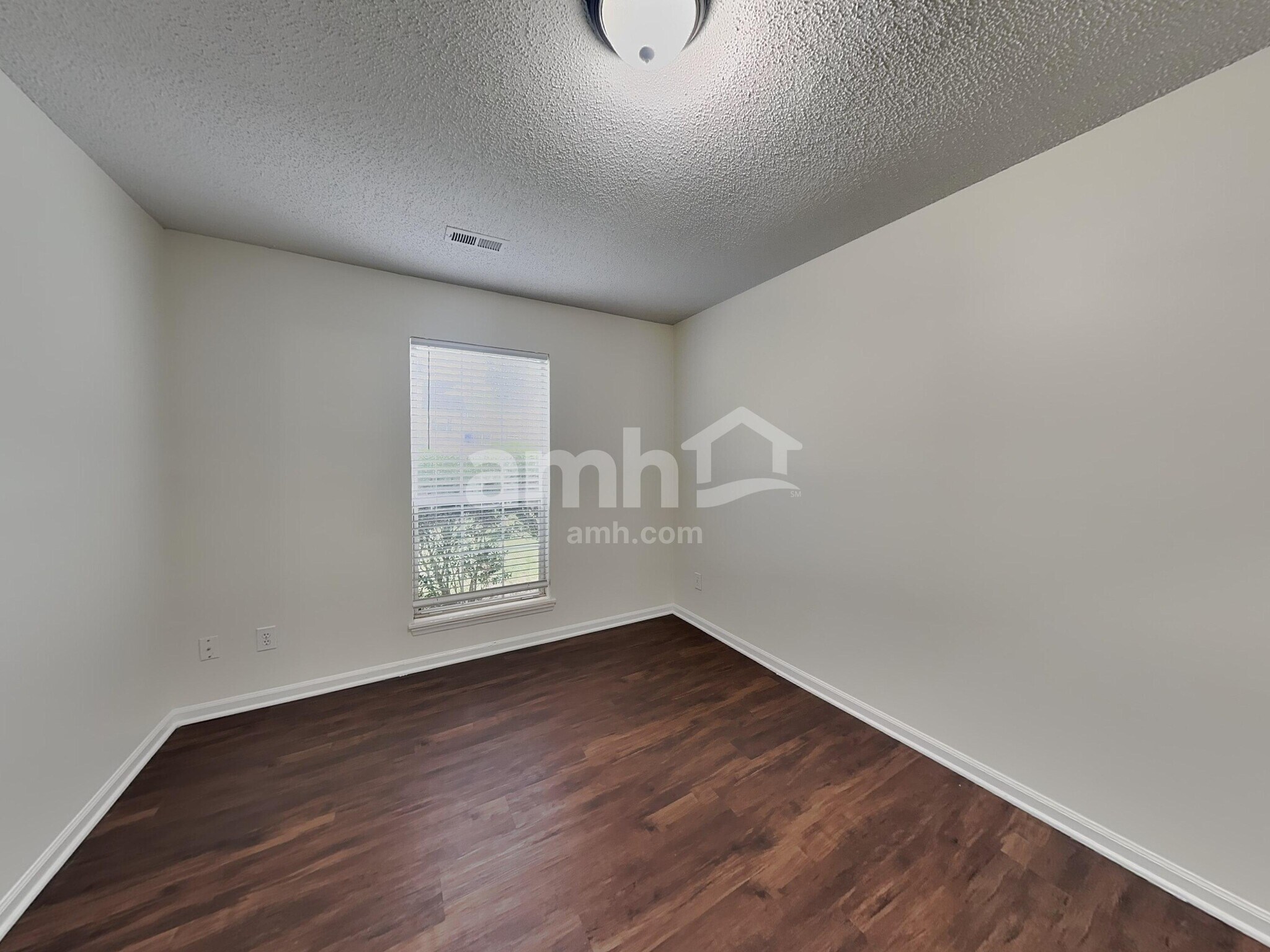 Building Photo - 16518 Amber Field Dr