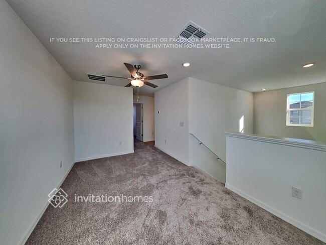 Building Photo - 113 Rose Bud Ln