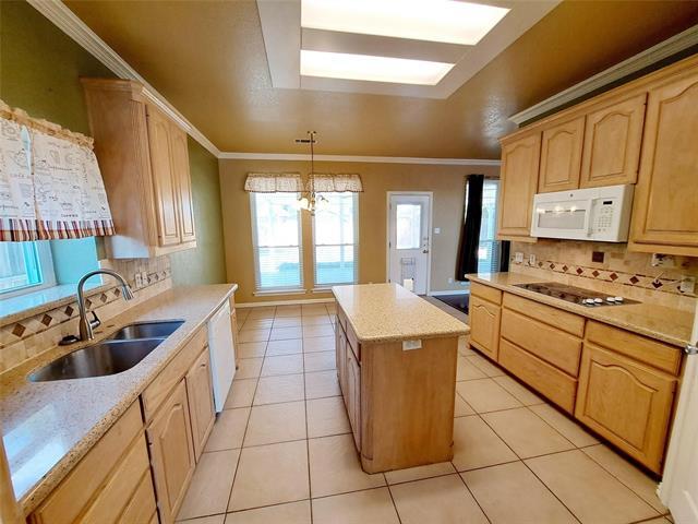 Building Photo - 9113 Trail Wood Dr