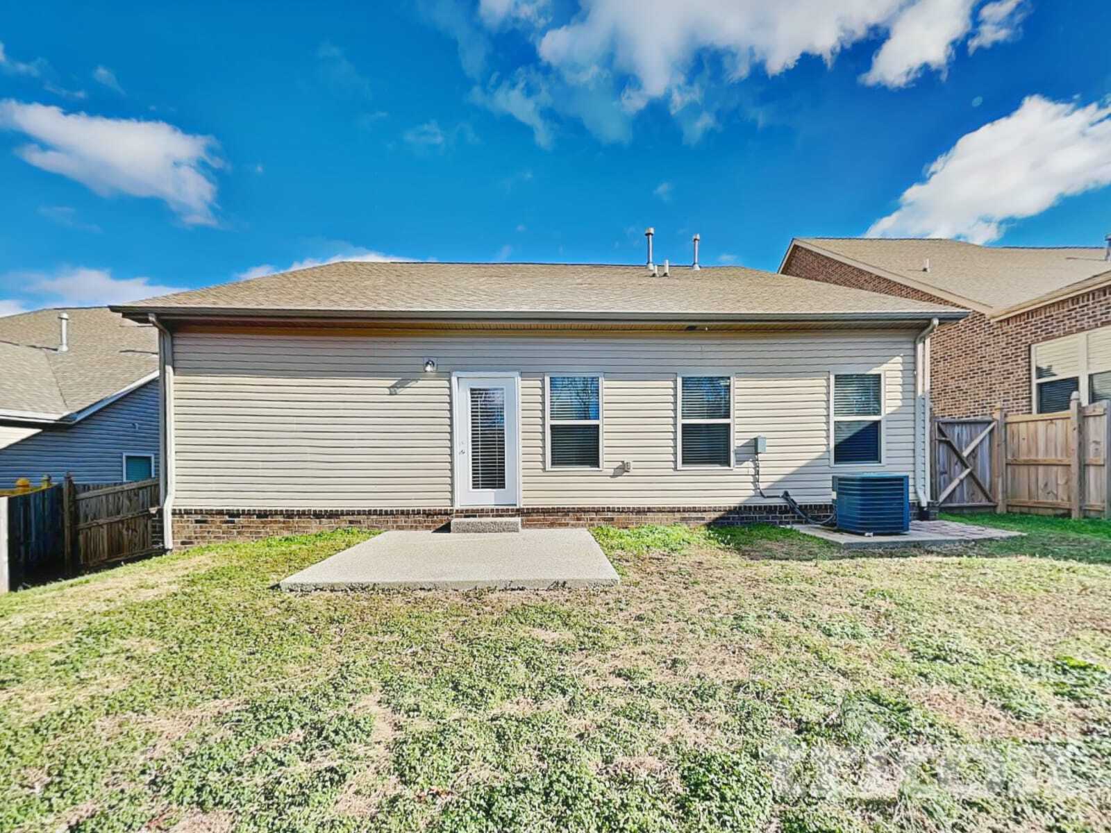 Building Photo - 176 Bexley Way