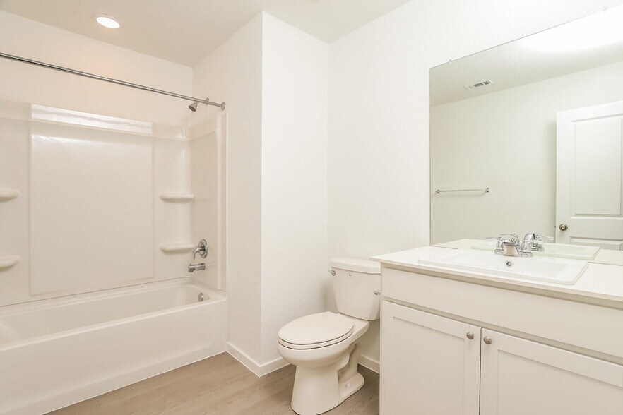 Building Photo - 1850 Musk Rose