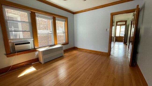 Building Photo - 2314 N Laramie Ave