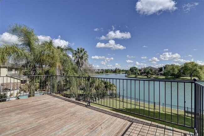 Building Photo - 6818 Portuguese Bend Dr