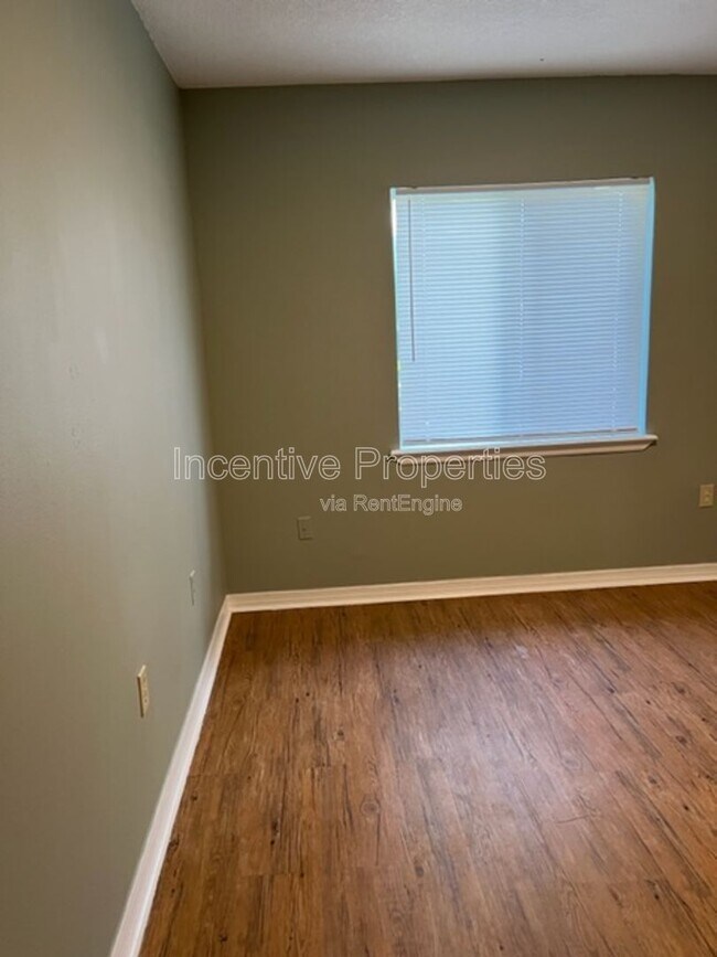 Building Photo - 1954 Conway Rd