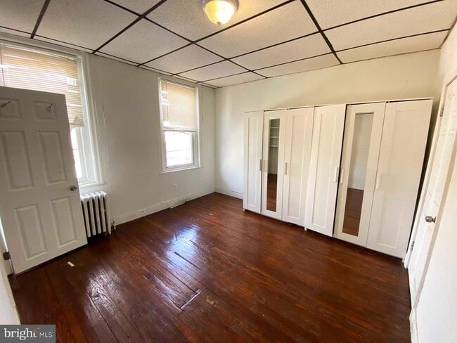 Building Photo - 534 E Indiana Ave