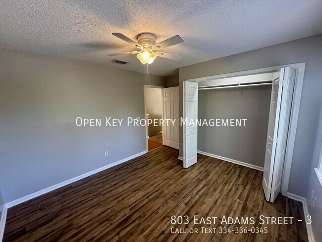 Building Photo - 803 E Adams St