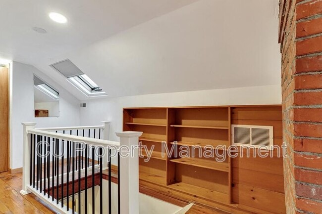 Building Photo - 202 W Indiana Ave