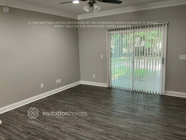 Building Photo - 2346 Somerset Rd