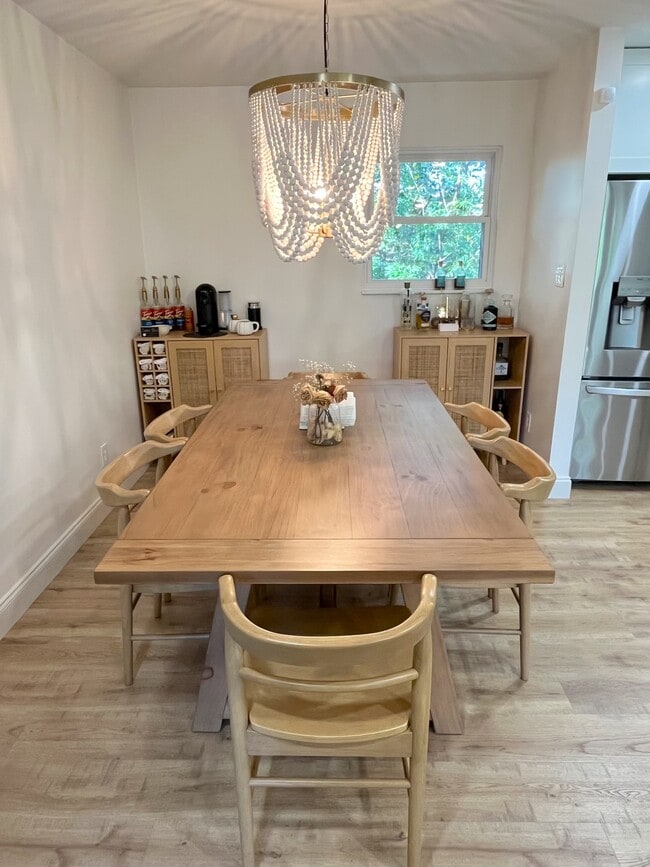 Building Photo - 1140 Park Hill Cir