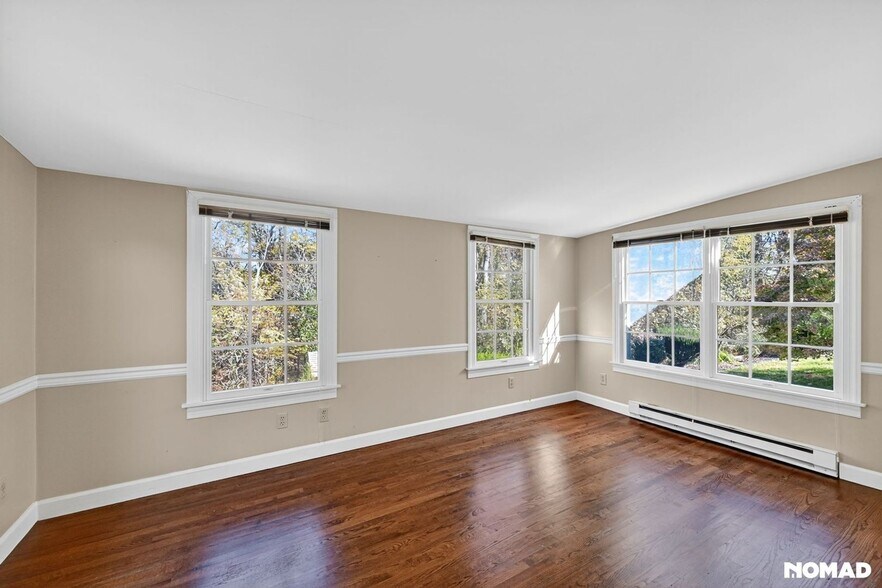 Building Photo - 25 Locust Cir