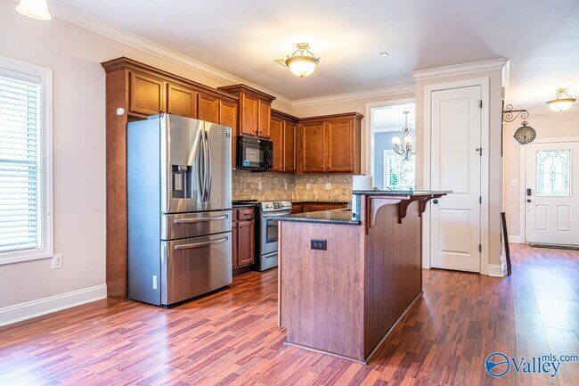 Building Photo - 111 Golden Rod Ln