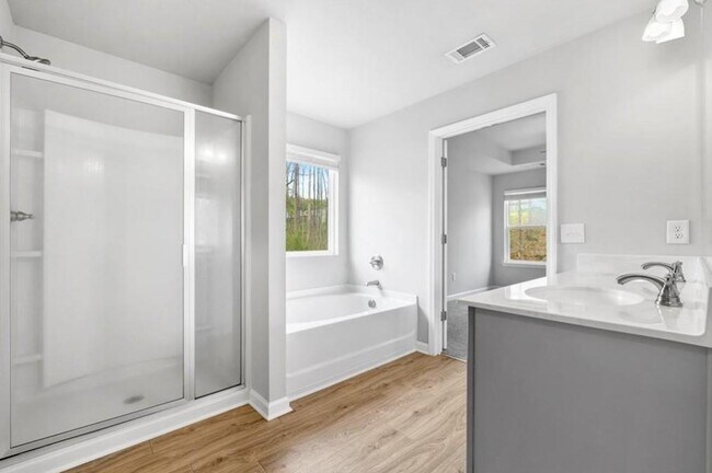 Building Photo - 207 Finley Dr