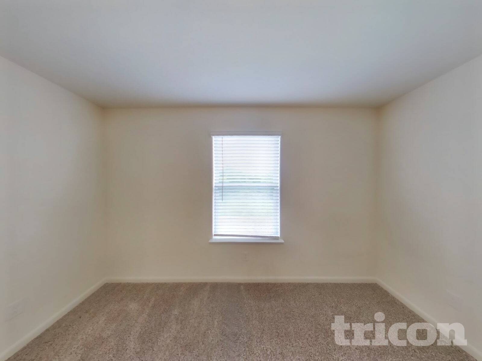 Building Photo - 230 Banjo Trl