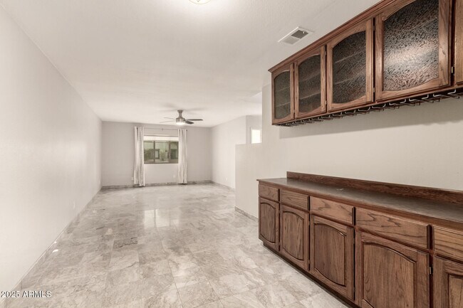 Building Photo - 8212 E Rovey Ave