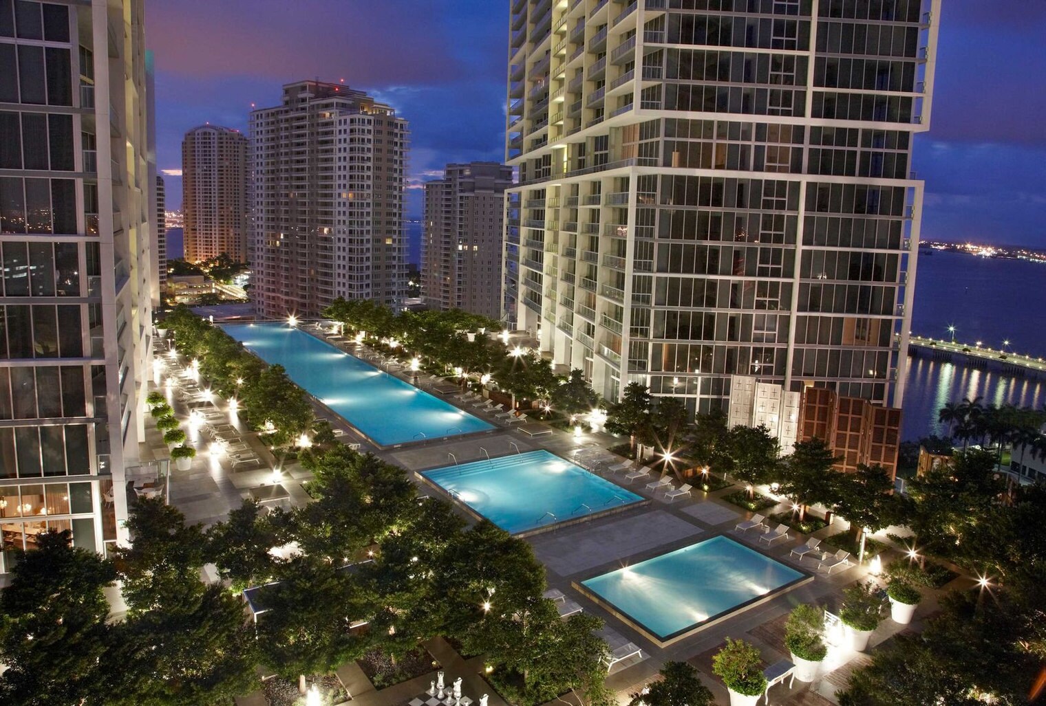 Building Photo - 485 Brickell Ave
