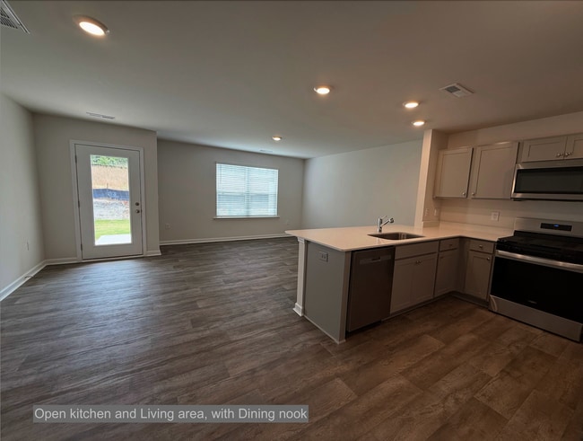 Building Photo - 313 Cherry Laurel Dr